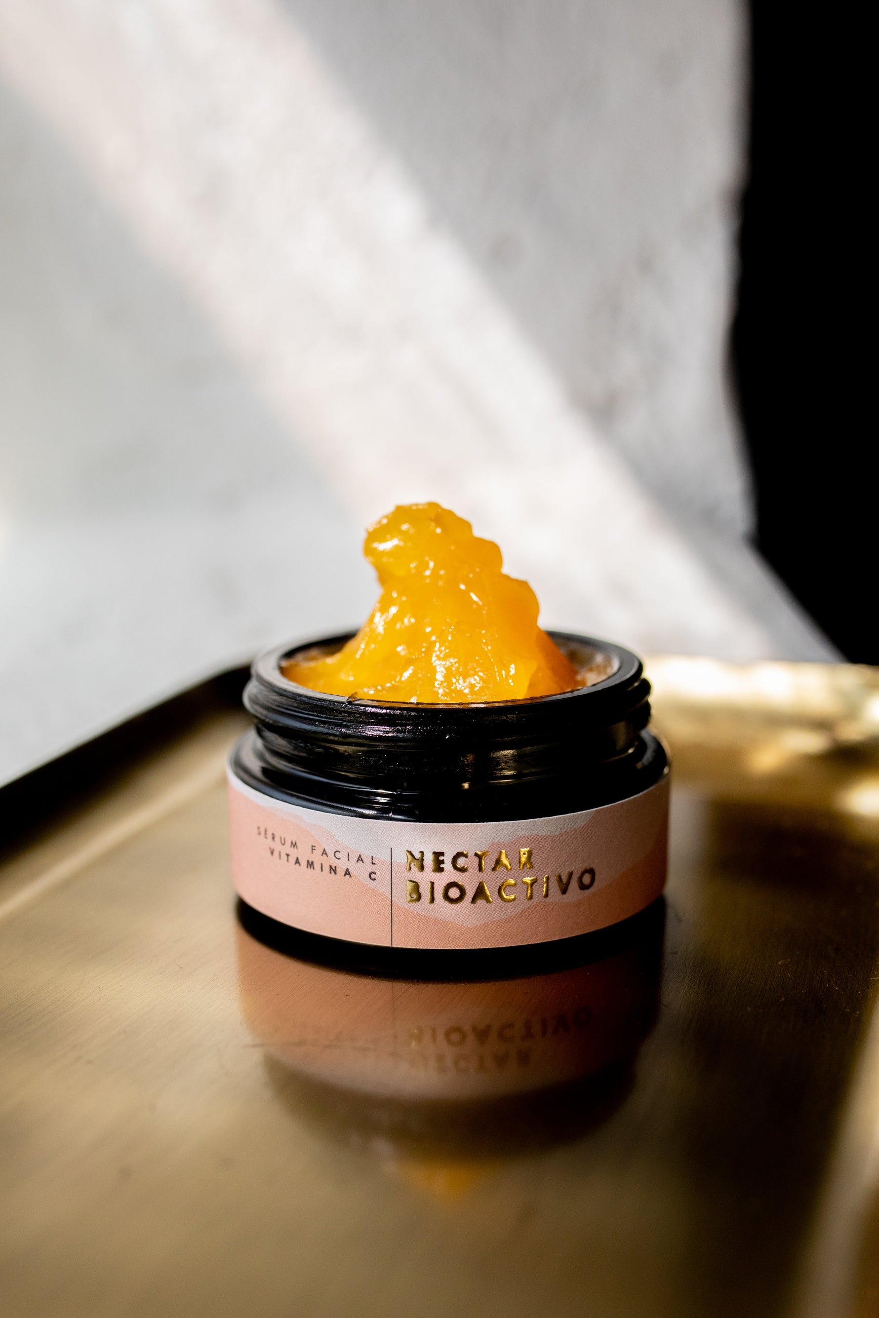El sérum facial con vitamina C para conseguir una piel "glow up"